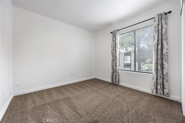 $199,000 | 5908 Almendra Court, Unit C, Bakersfield, CA 93309