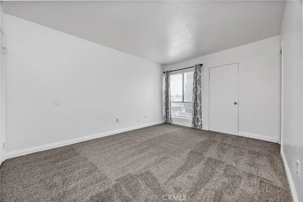 $175,000 | 5908 Almendra Court, Unit C, Bakersfield, CA 93309