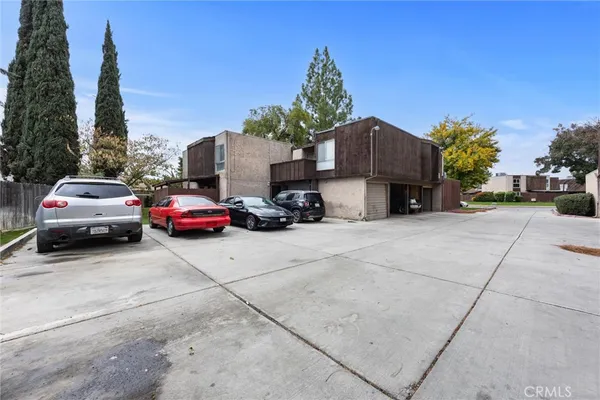 $175,000 | 5908 Almendra Court, Unit C, Bakersfield, CA 93309