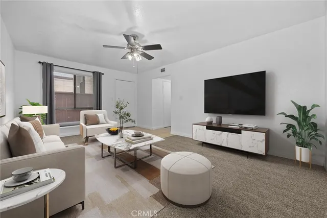 $199,000 | 5908 Almendra Court, Unit C, Bakersfield, CA 93309