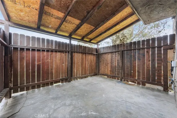 $175,000 | 5908 Almendra Court, Unit C, Bakersfield, CA 93309