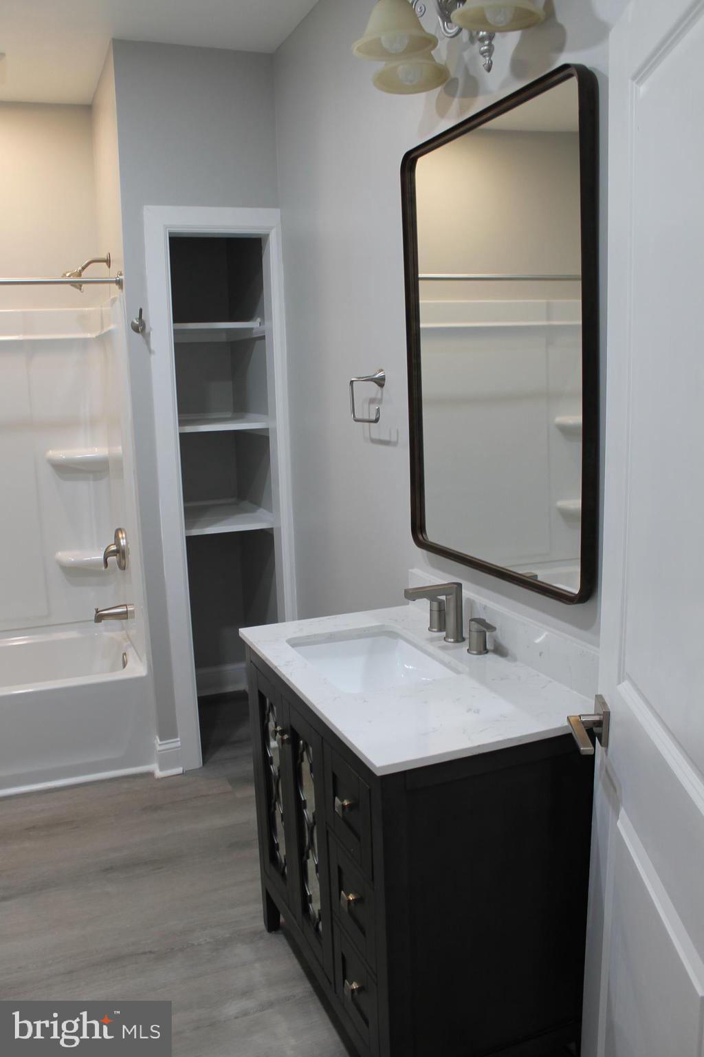 415 West Broad Street Quakertown, PA 18951 - Photo 11 of 28