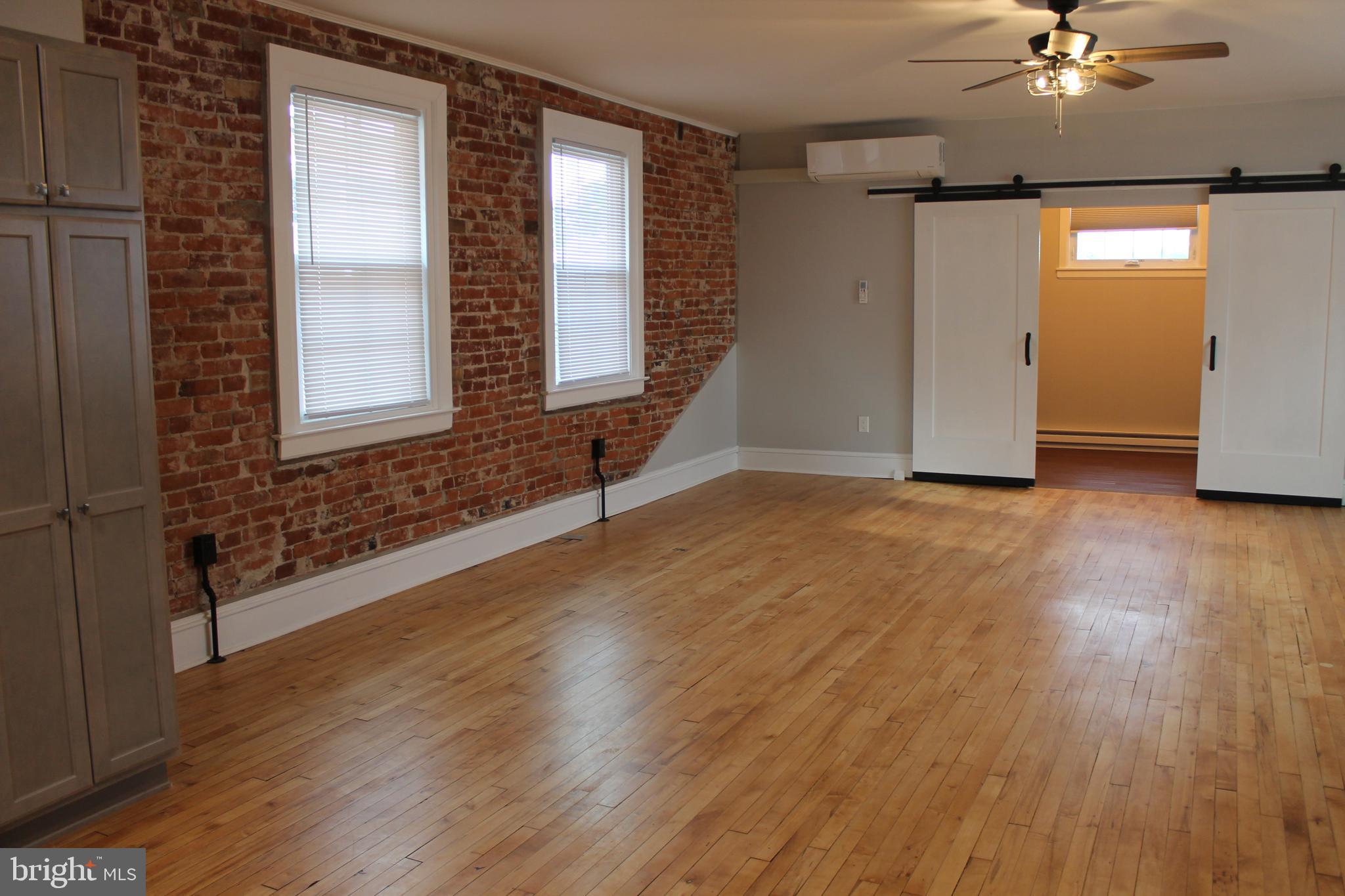 415 West Broad Street Quakertown, PA 18951 - Photo 19 of 28