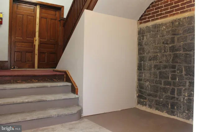 $1,975 | 415 West Broad Street, Quakertown, PA 18951