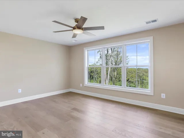 $1,350,000 | 265 Haventree Terrace, Falling Waters, WV 25419