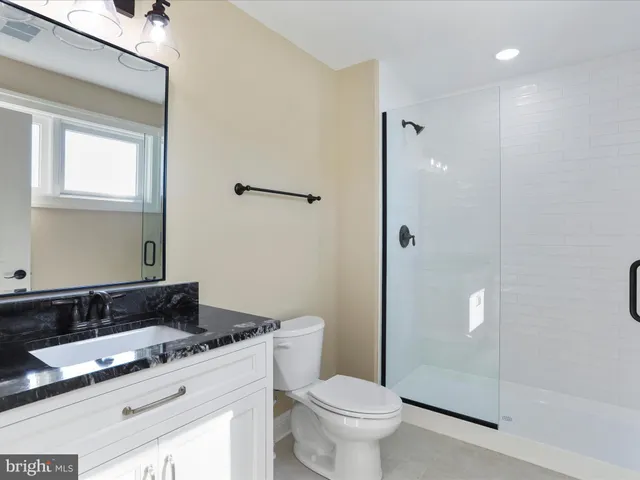 $1,350,000 | 265 Haventree Terrace, Falling Waters, WV 25419