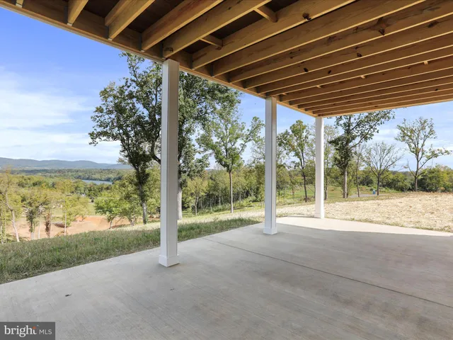 $1,350,000 | 265 Haventree Terrace, Falling Waters, WV 25419