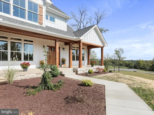 $1,350,000 | 265 Haventree Terrace, Falling Waters, WV 25419