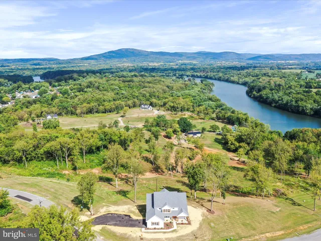 $1,350,000 | 265 Haventree Terrace, Falling Waters, WV 25419