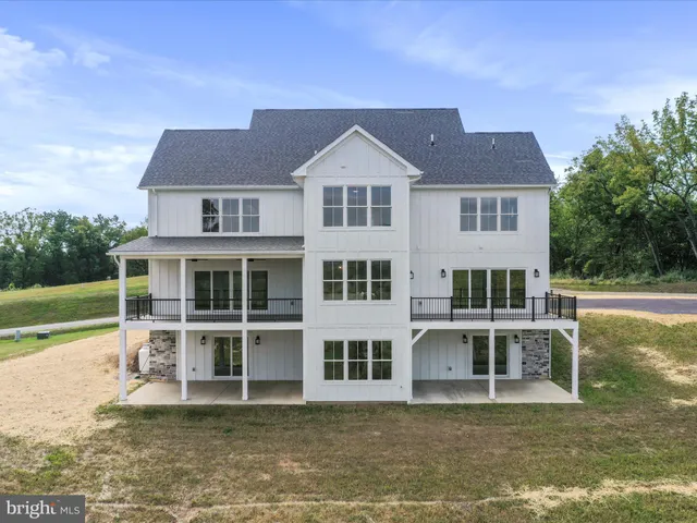 $1,350,000 | 265 Haventree Terrace, Falling Waters, WV 25419