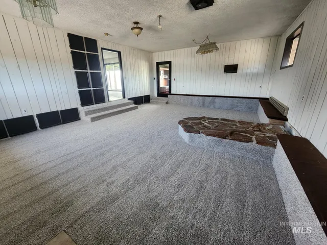 $389,000 | 3211 Highway 201, Nyssa, OR 97913