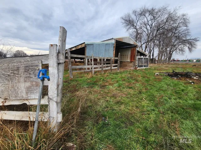 $389,000 | 3211 Highway 201, Nyssa, OR 97913