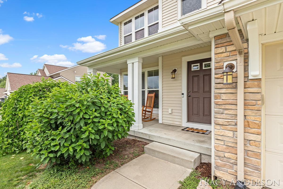 9900 Sunset Ridge Drive Drive Rockford, MI 49341 - Photo 5 of 39