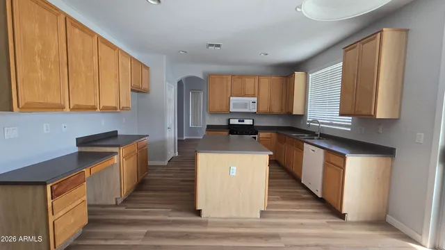 $2,850 | 1693 East Ebony Place, Chandler, AZ 85286