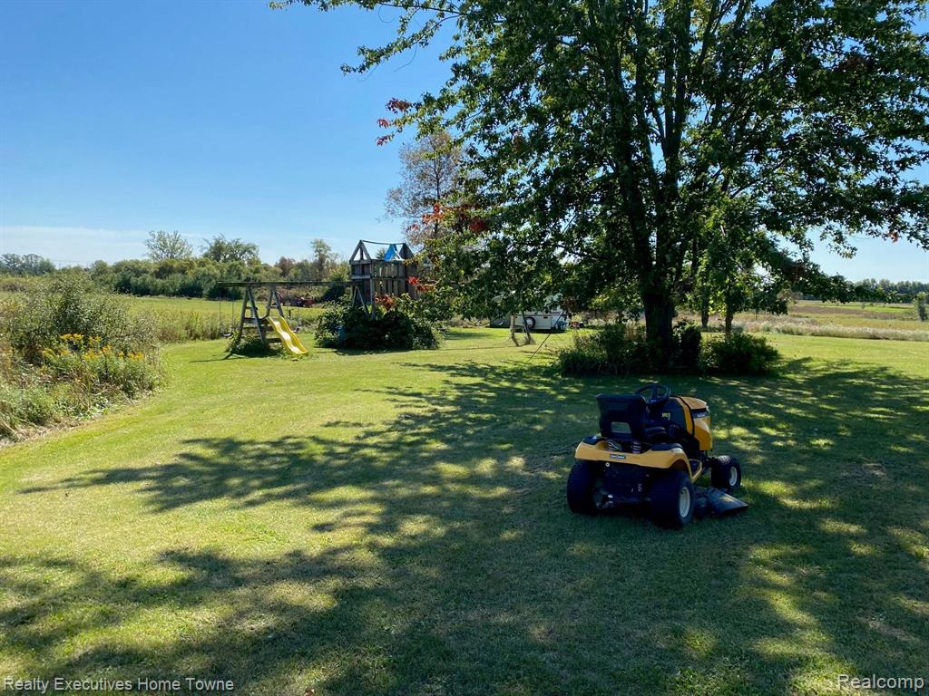 477 West Galbraith Line Road Melvin, MI 48454 - Photo 2 of 28