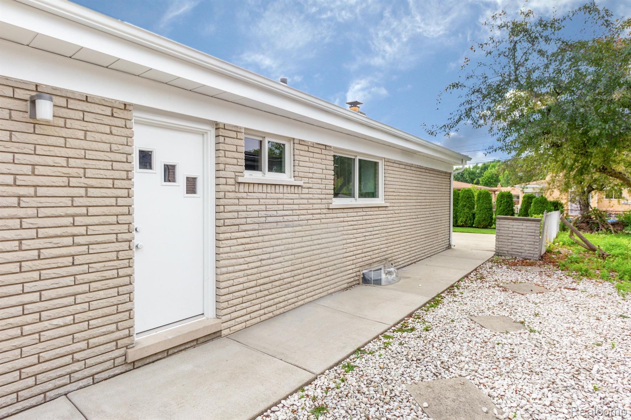 11415 Racine Road Warren, MI 48093 - Photo 23 of 25