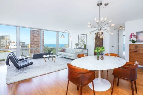 $425,000 | 330 West Diversey Parkway, Unit 1908, Chicago, IL 60657