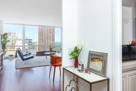 $425,000 | 330 West Diversey Parkway, Unit 1908, Chicago, IL 60657