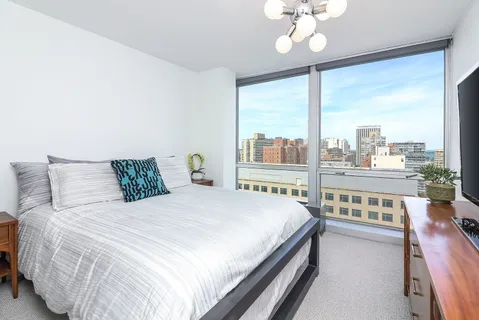 $425,000 | 330 West Diversey Parkway, Unit 1908, Chicago, IL 60657