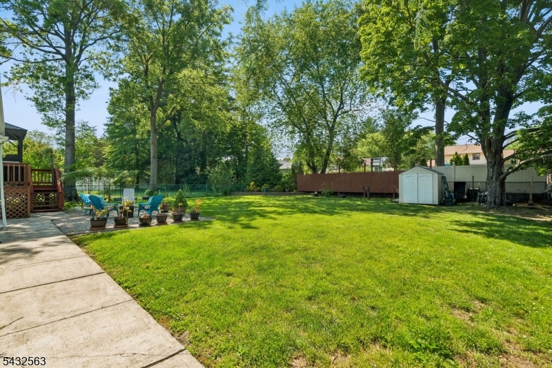 112 Pitt Road Springfield, NJ 07081 - Photo 22 of 26