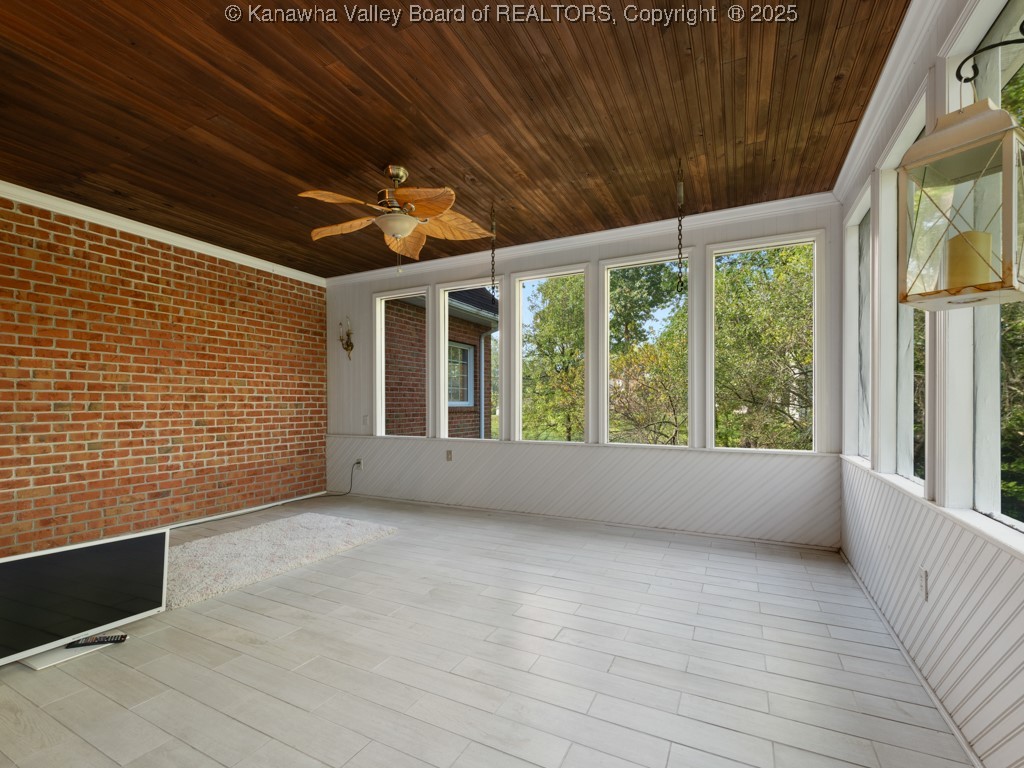 245 Whispering Woods Road Charleston, WV 25304 - Photo 18 of 48 Gallery Image 18