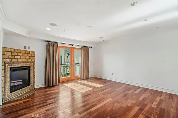 $1,389,999 | 478 South Oakland Avenue, Unit 2, Pasadena, CA 91101