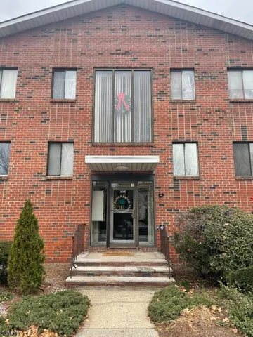 $1,500 | 206 Broad Street, Unit 10A, Bloomfield, NJ 07003