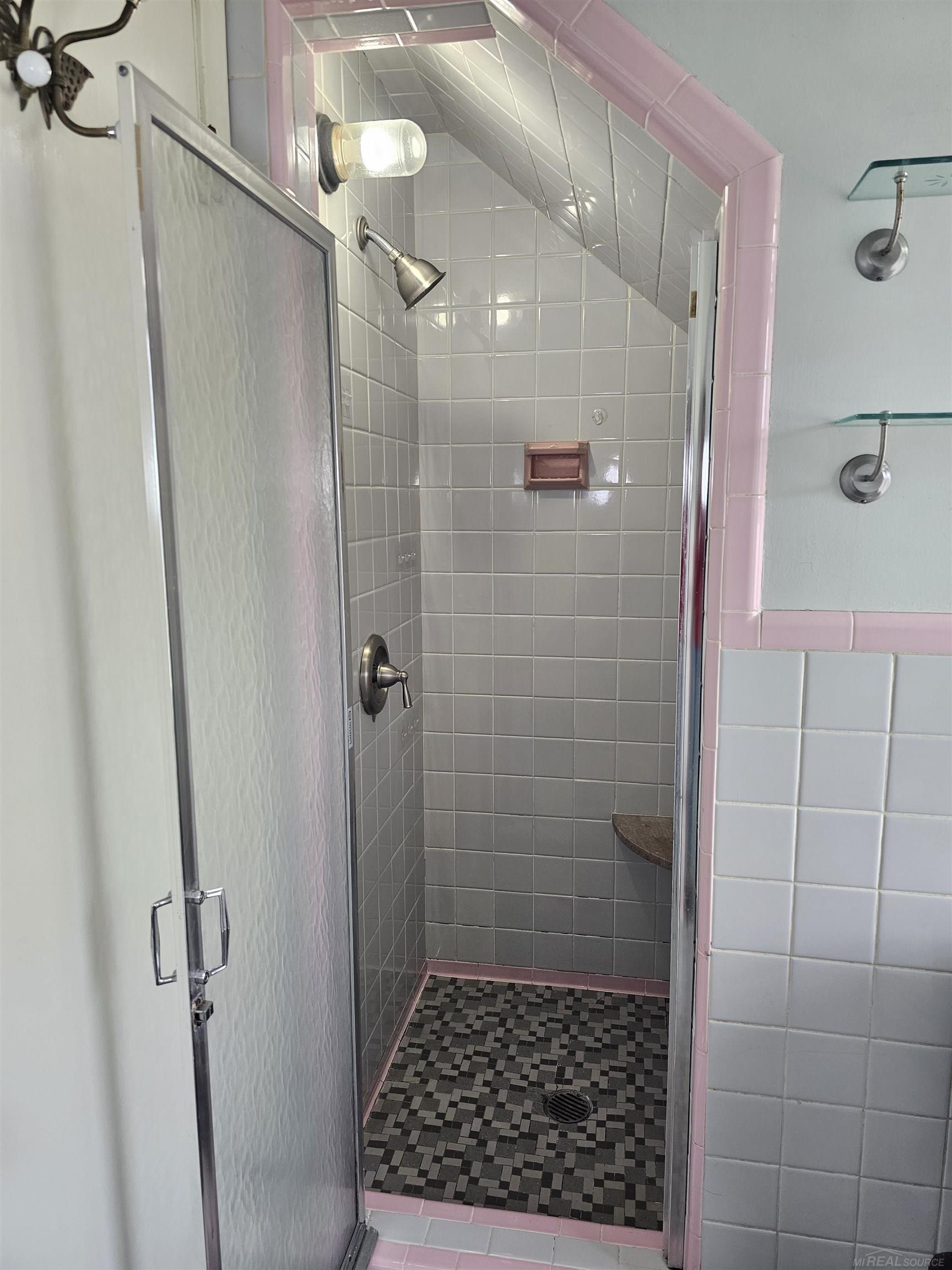 24602 Graham Road Redford, MI 48239 - Photo 20 of 36 Gallery Image 20