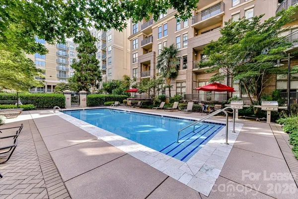 $1,700 | 718 West Trade Street, Unit 204, Charlotte, NC 28202