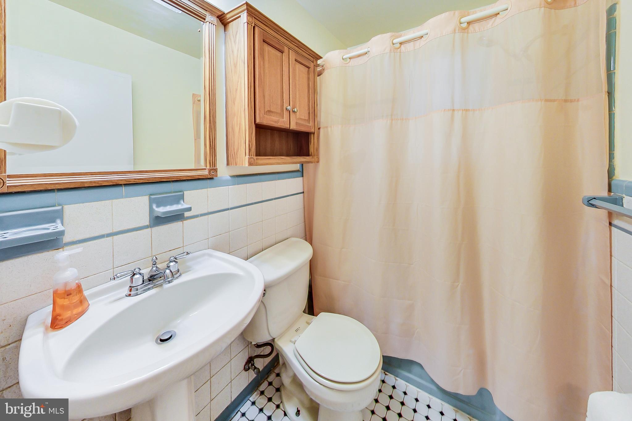 7307 Loch Raven Road Temple Hills, MD 20748 - Photo 18 of 35 Bathroom