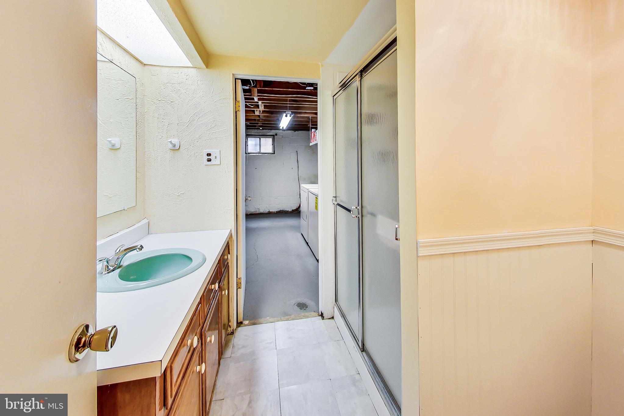 7307 Loch Raven Road Temple Hills, MD 20748 - Photo 27 of 35 Bathroom 2