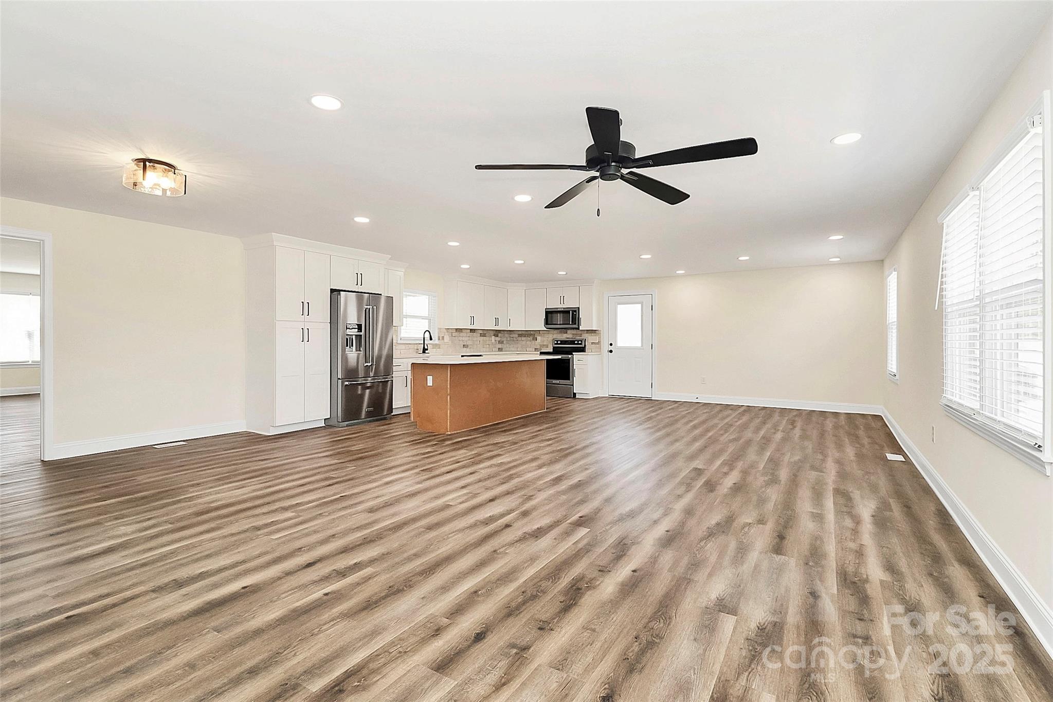 2159 Greenleaf Road Clover, SC 29710 - Photo 5 of 46