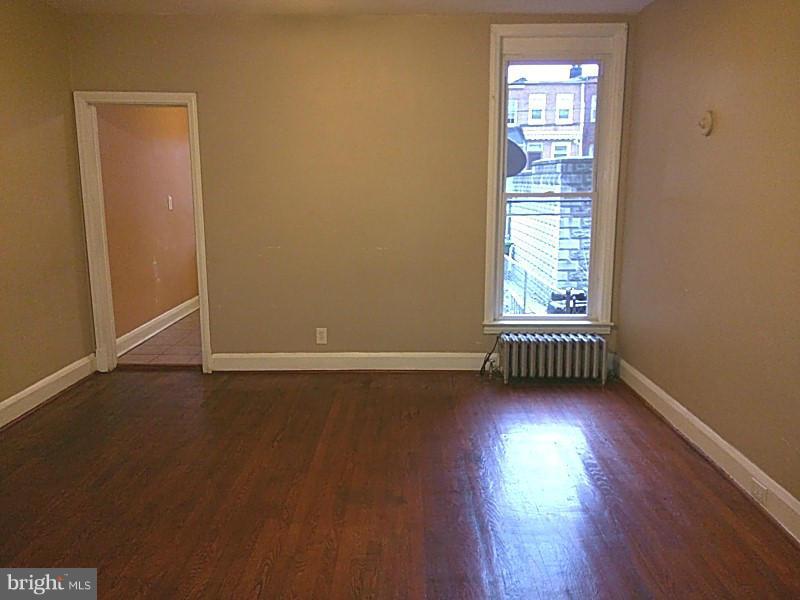 3903 Woodridge Road Baltimore, MD 21229 - Photo 6 of 27 Dining Room