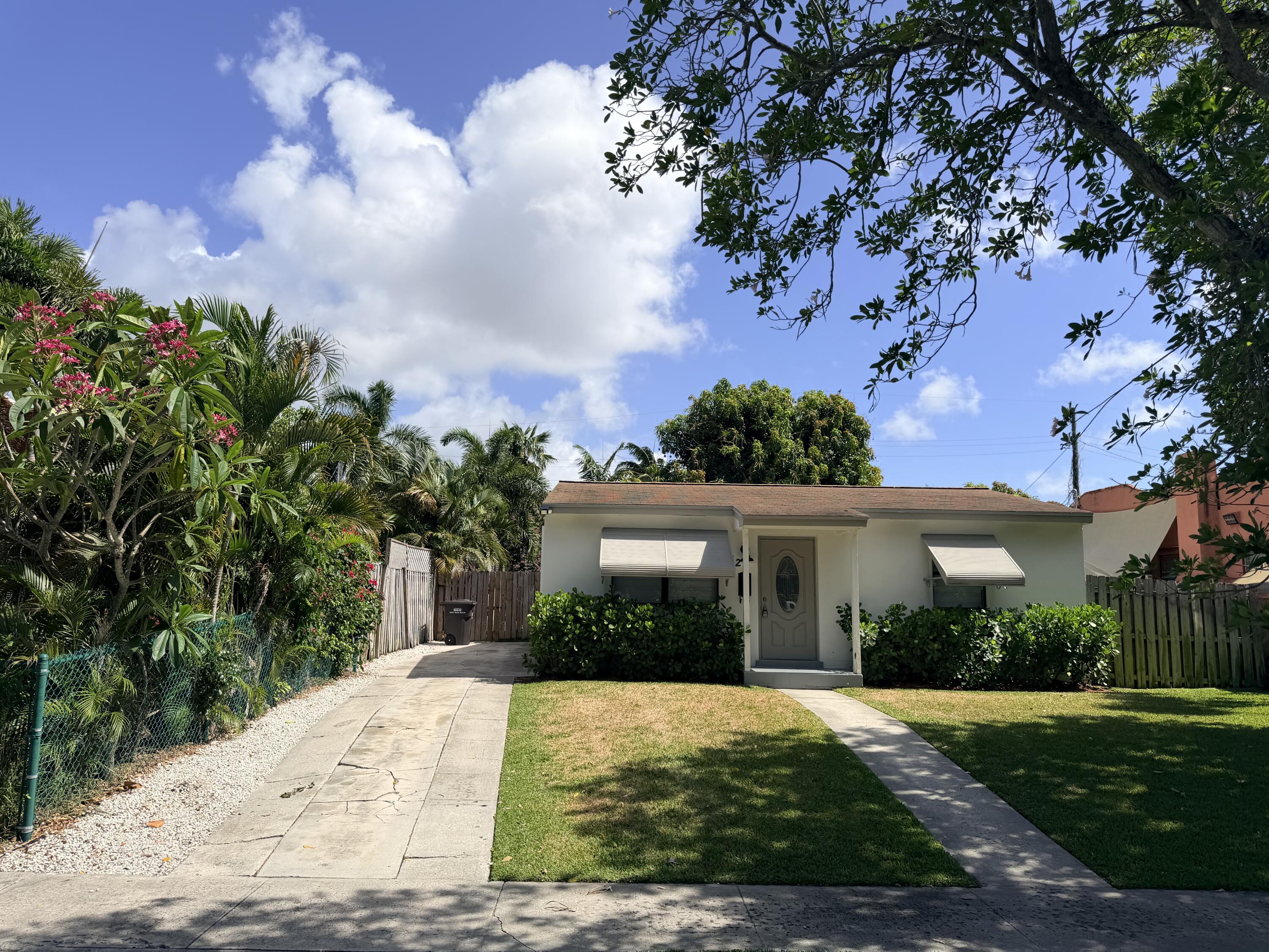 827 Franklin Road West Palm Beach, FL 33405 - Photo 19 of 19 IMG_1624