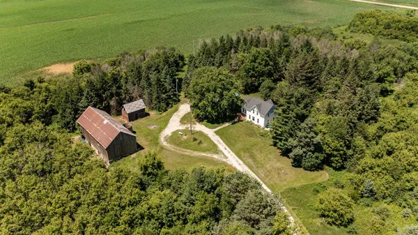 $549,900 | 69311 280th Avenue, Kasson, MN 55944