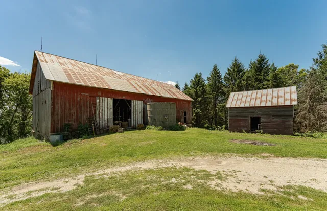 $599,000 | 69311 280th Avenue, Kasson, MN 55944