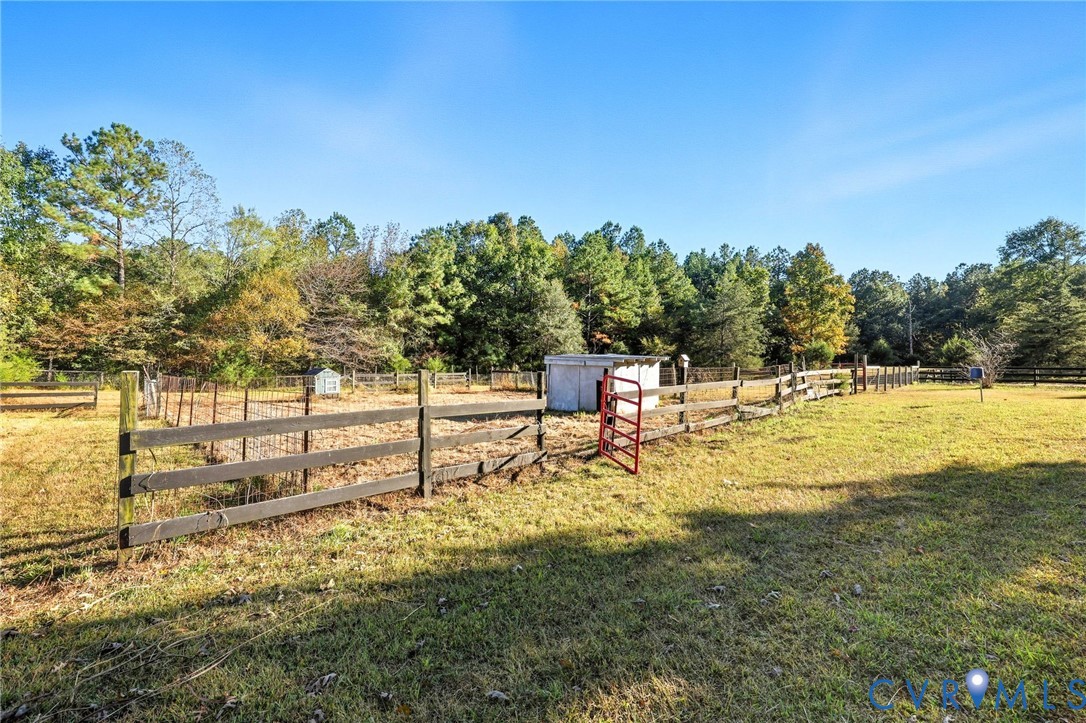 7410 Richmond Road Amelia Court House, VA 23002 - Photo 24 of 39 a view of a yard with an outdoor space