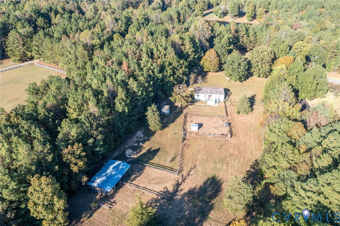 7410 Richmond Road Amelia Court House, VA 23002 - Photo 35 of 39 a view of swimming pool and mountain view
