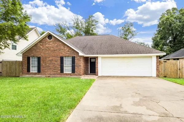 $220,000 | 110 Cleopatra Lane, Youngsville, LA 70592