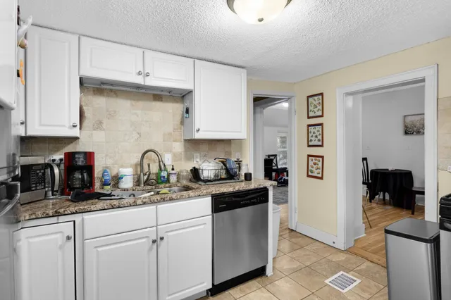 $525,000 | 3217 Dupont Avenue South, Minneapolis, MN 55408