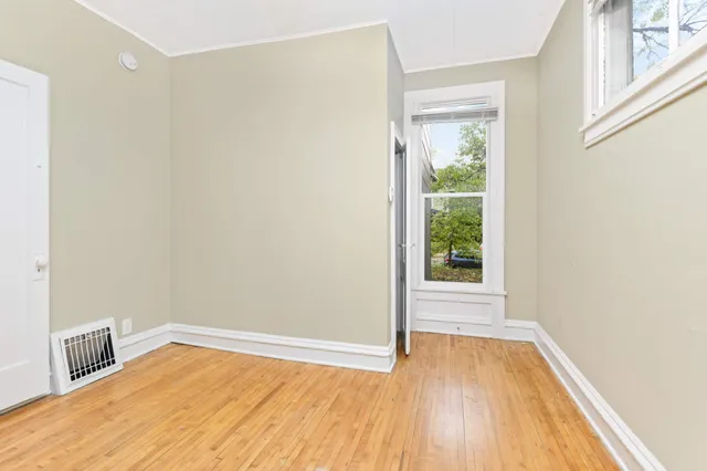 $525,000 | 3217 Dupont Avenue South, Minneapolis, MN 55408