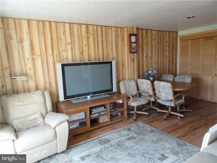 9335 Neil Road, Unit B Philadelphia, PA 19115 - Photo 13 of 18 Gallery Image 13