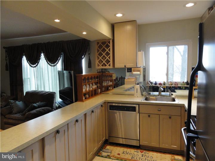 9335 Neil Road, Unit B Philadelphia, PA 19115 - Photo 6 of 18 Gallery Image 6