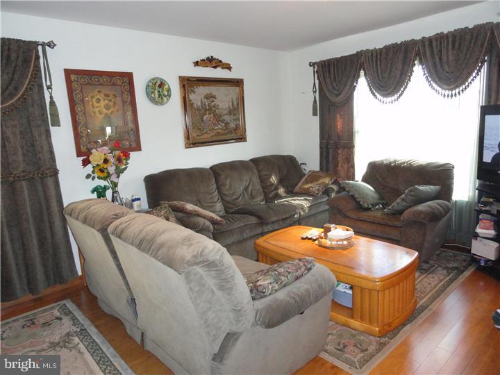 9335 Neil Road, Unit B Philadelphia, PA 19115 - Photo 10 of 18 Gallery Image 10