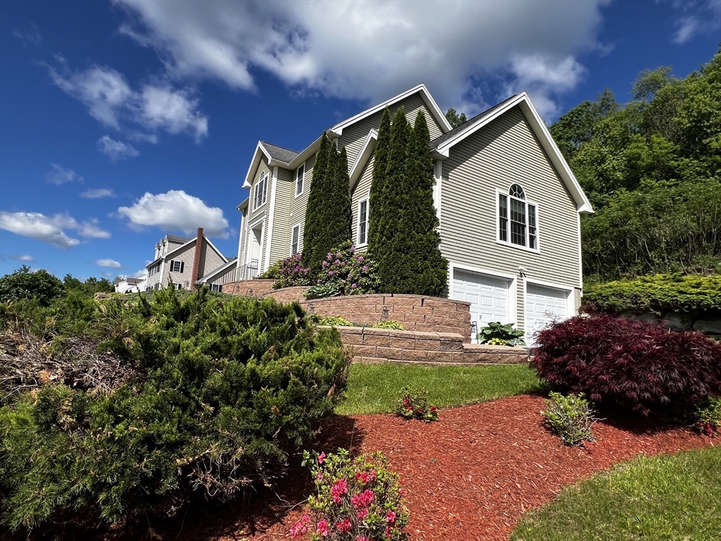7 Deer Run Charlton, MA 01507 - Photo 29 of 42