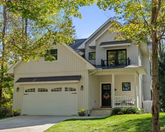 $579,000 | 512 Greenacre Circle, Howard, OH 43028