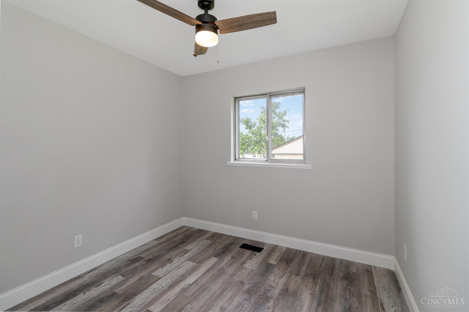 2428 Mack Road Fairfield, OH 45014 - Photo 14 of 21