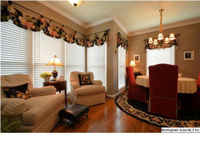 1817 Southview Circle Hoover, AL 35244 - Photo 10 of 31