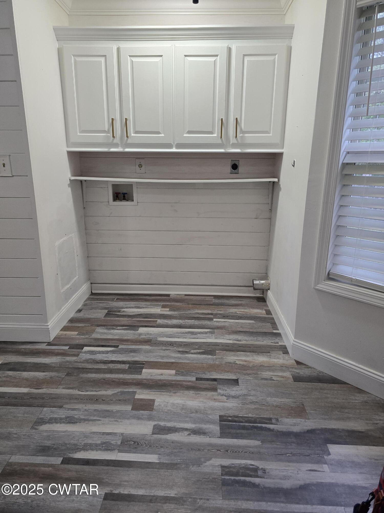 143 Elizabeth Cove Selmer, TN 38375 - Photo 8 of 14 a view of walk in closet
