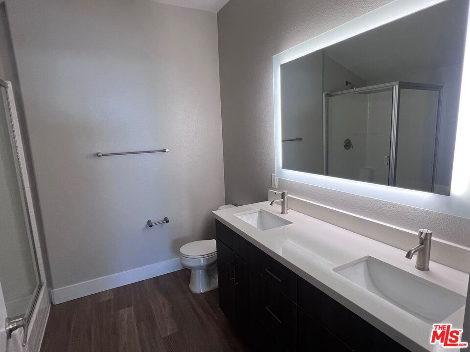 1040 Glendon Avenue, Unit 4145 Los Angeles, CA 90024 - Photo 14 of 36